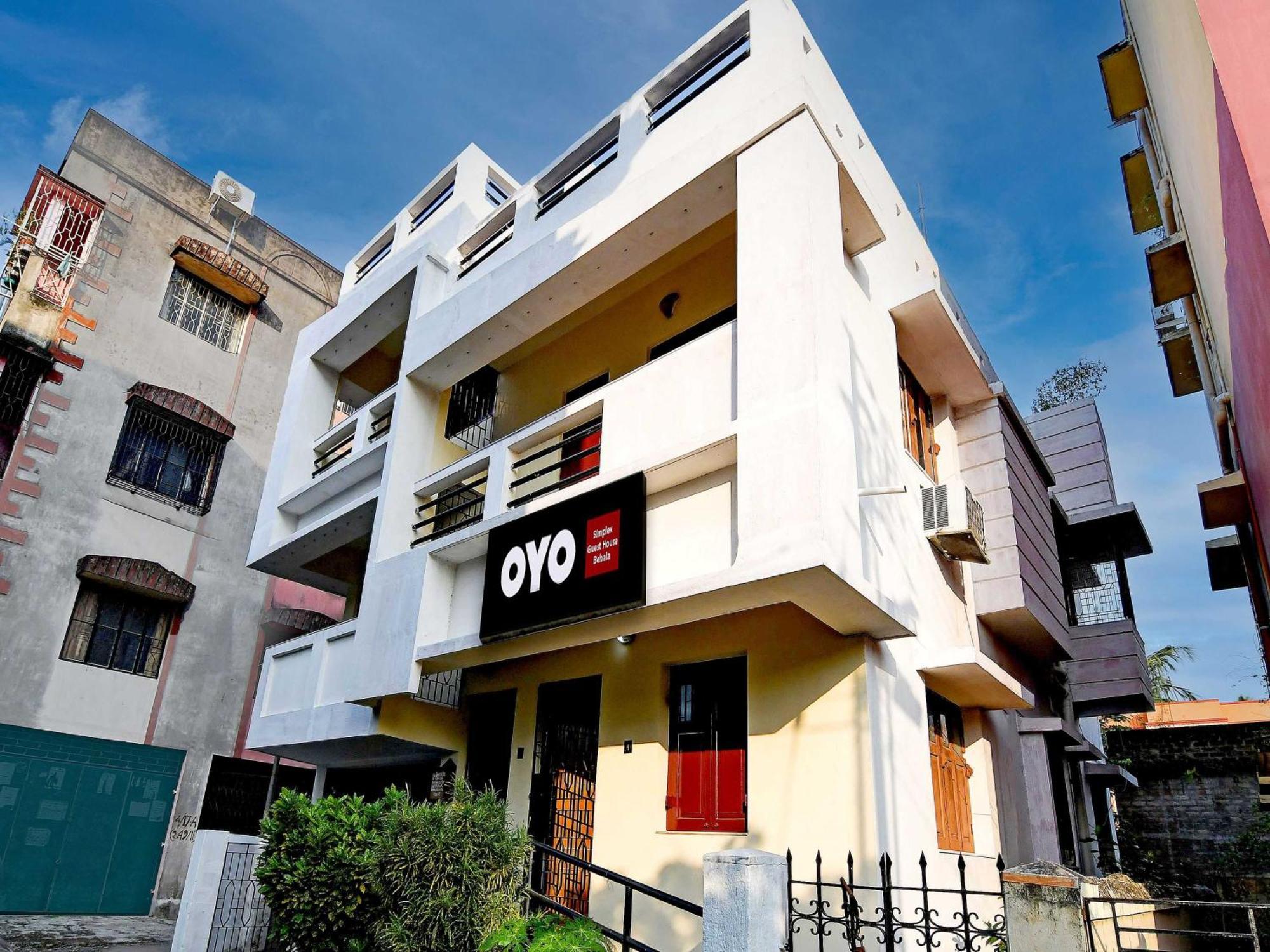 Oyo Simplex Guest House Behala Calcutta Extérieur photo